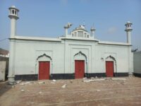 Unidentified hoodlums destroyed the minarets of Ahmadiyya mosque