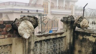 Minarets of Ahmadiyya mosque demolished by Punjab Police