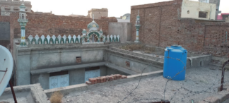 Minarets of Ahmadiyya mosque demolished