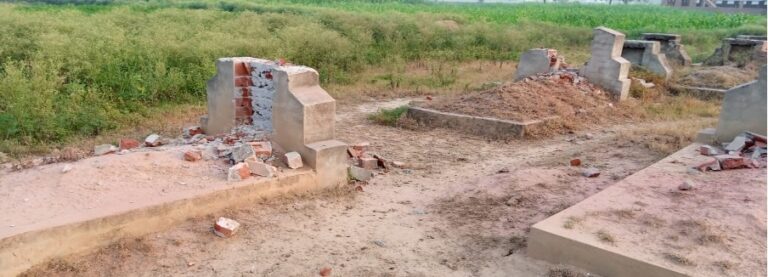 Where to bury the dead after sealing of Ahmadiyya graveyard?